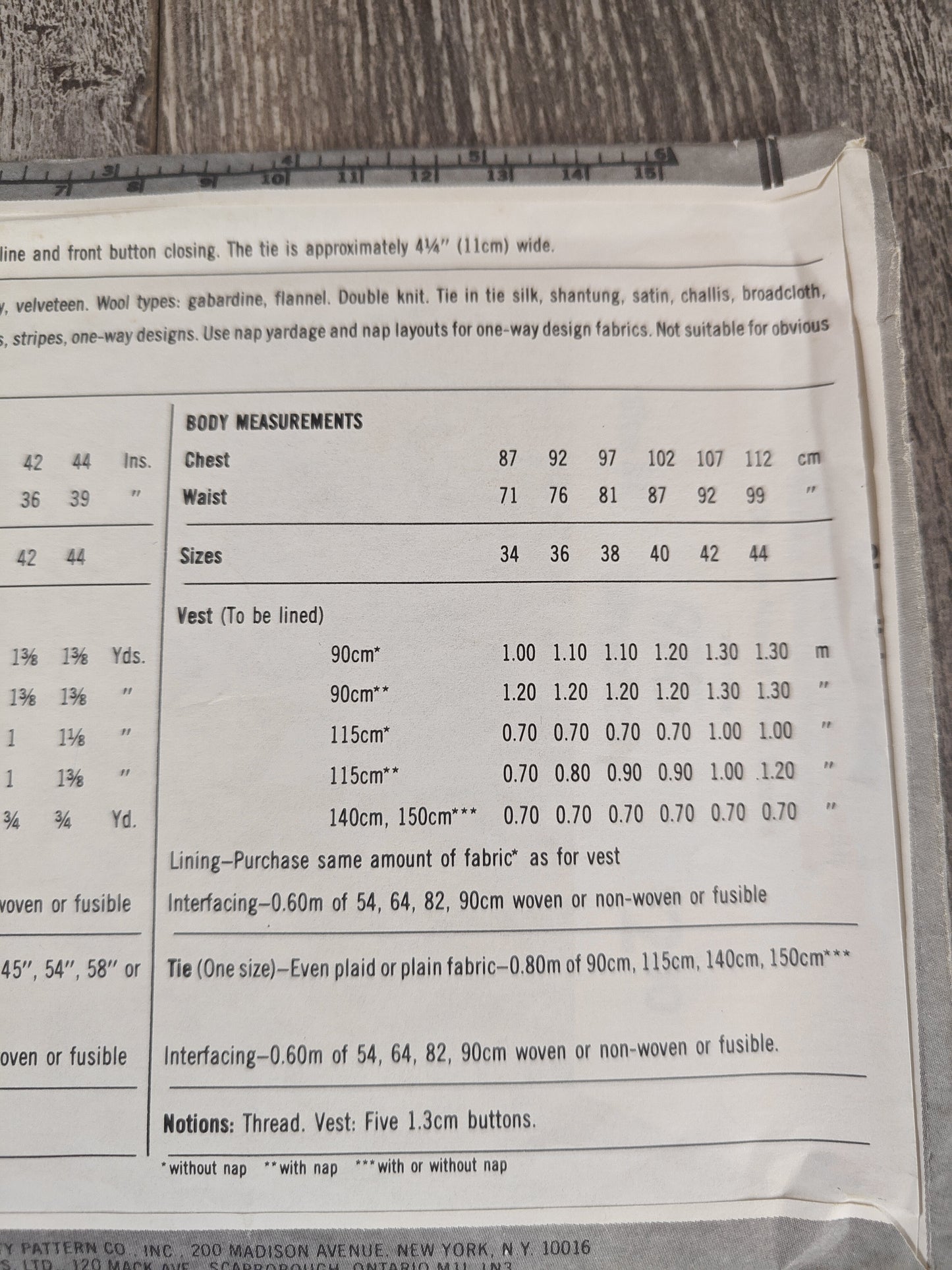 Simplicity 9745 Size 36