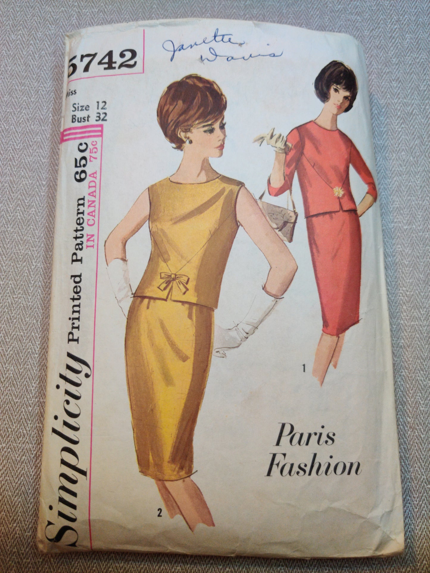 Simplicity 5742 Size 12 Bust 32