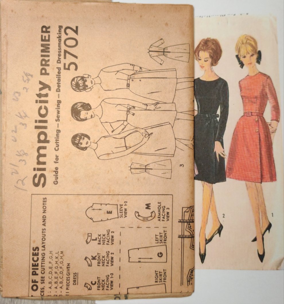 Simplicity 5702 Size 12 Bust 32 Vintage