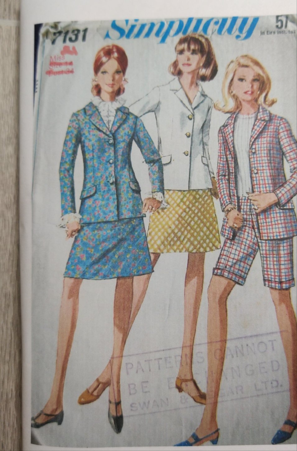 Simplicity 7131 Size 12 Bust 32 Vintage