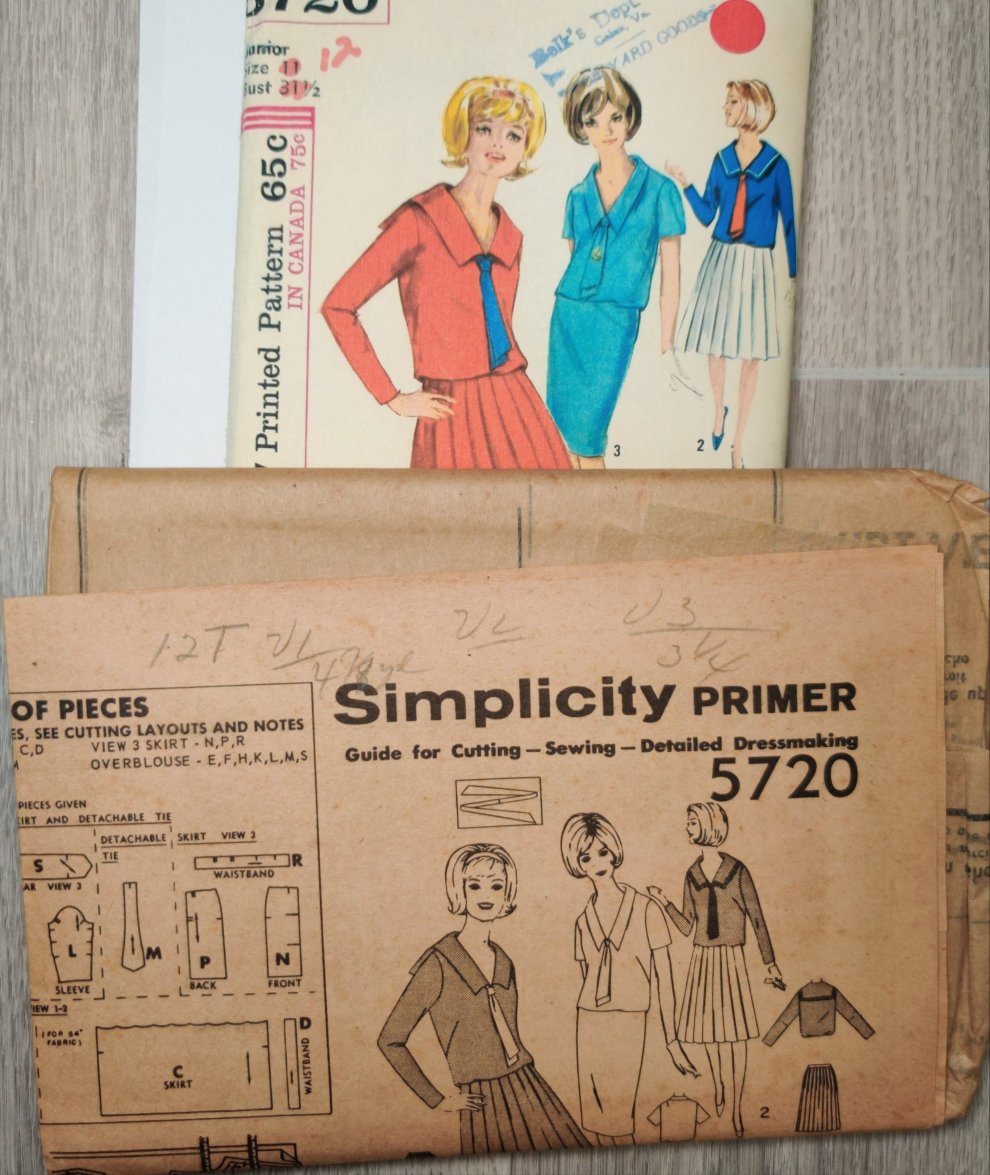 Simplicity 5720 Size 12 Bust 32 Vintage