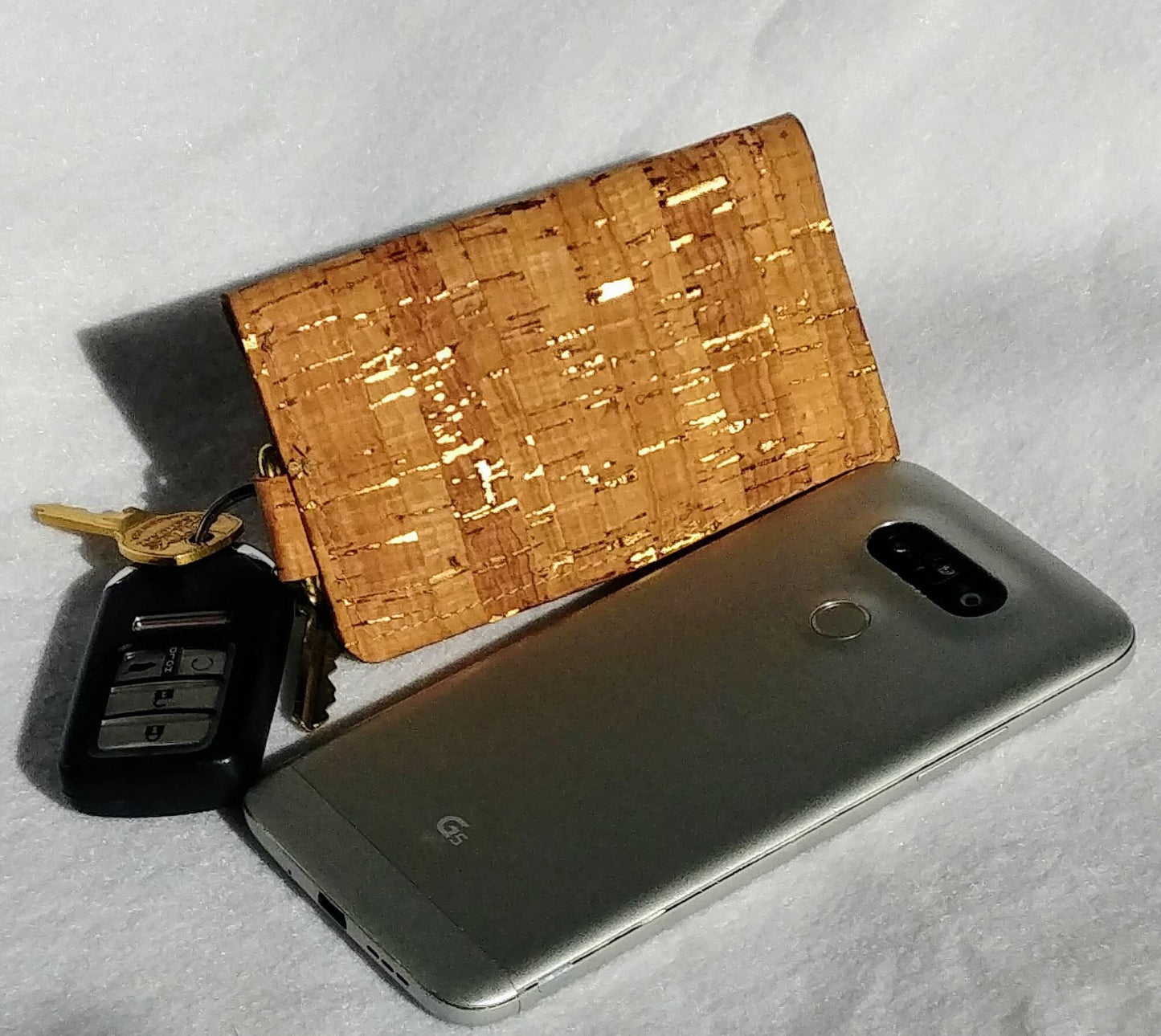 Gold-fleck Vegan Cork Key-Chain Wallet.