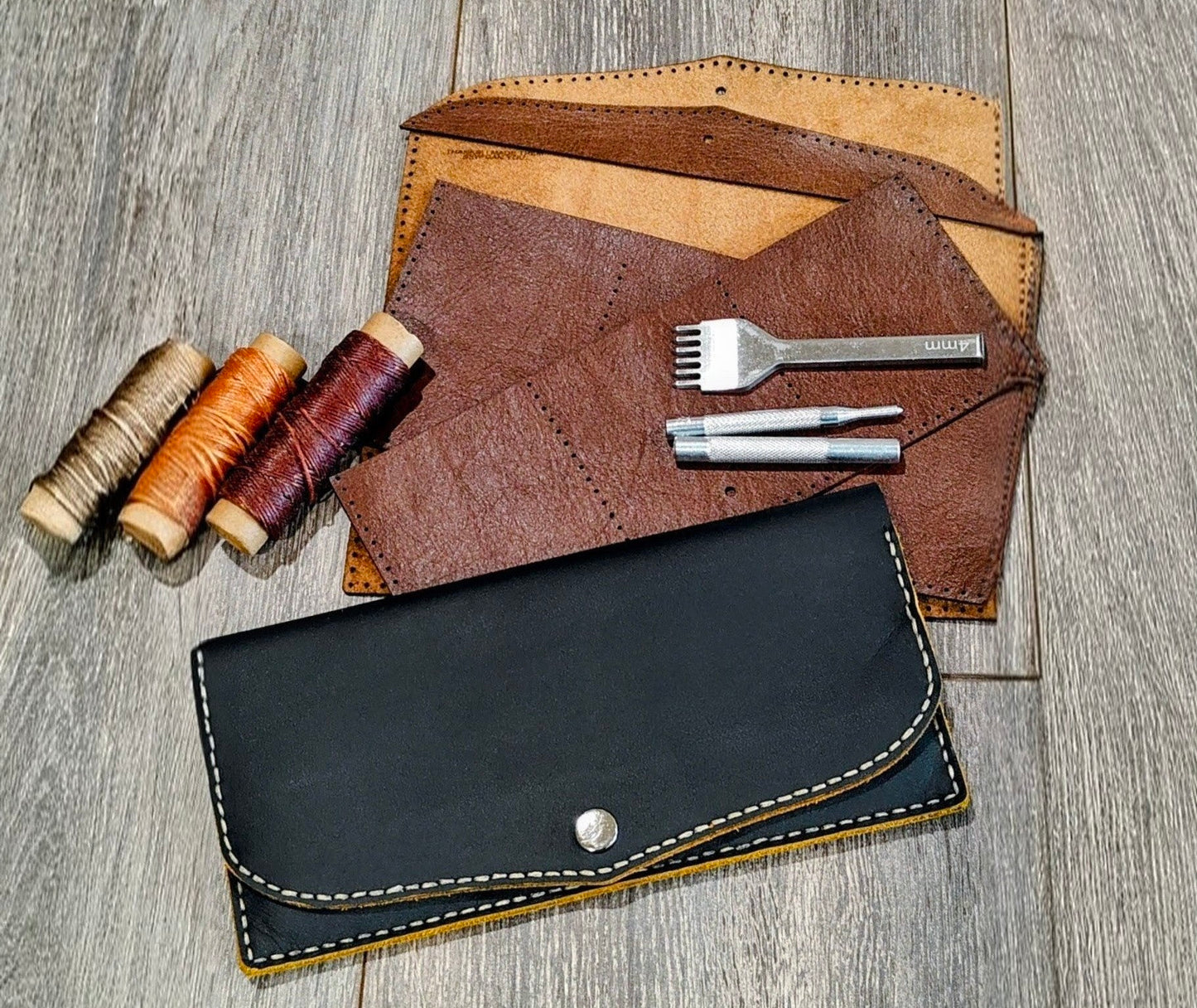 Long Leather Wallet Workshop April 18