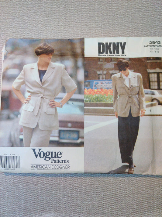 Vogue 2542 DKNY Size 12-14-16